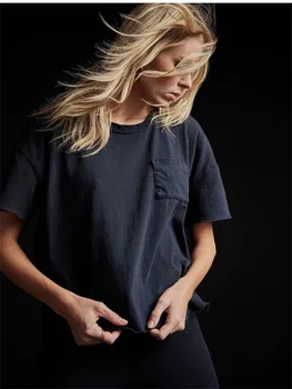 Женская футболка с круглым вырезом и одним карманом в литературном стиле, Лето 2023, новые женские универсальные однотонные трикотажные футболки с коротким рукавом, топы
