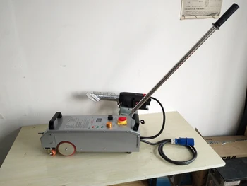 Высокочастотный автоматический аппарат для сварки пластика тепловым воздухом CE для кровли из ПВХ с дополнительными тепловыми катушками Изображение 2
