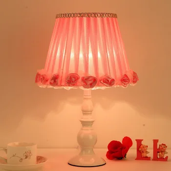 Настольная лампа для дома для скандинавских девочек, Европейская кружевная принцесса, современная простая модная настольная декоративная лампа