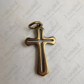 Маленькая Выдалбливаемая Подвеска в виде креста из цельного титана размером 3 Х 2 см с разрезным кольцом