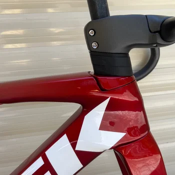 Зеркальная Рама из углеродного волокна Красного Цвета, Велосипедная рама T1100, Рама для велосипеда, Дисковый тормоз, Fit Di2, Сделано в Тайване Изображение 2
